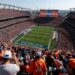 “NFL Insider Reveals Broncos Are Shopping Surprise Player – Fans Outraged!”
