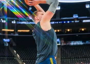 “Nuggets in Trouble? Shocking Collapse Unfolding LIVE!”