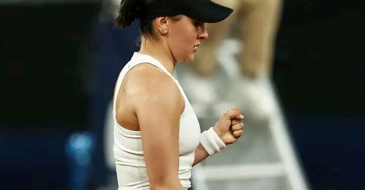 “Has Fame Destroyed Bianca Andreescu’s Game? Fans Divided After Latest Meltdown”