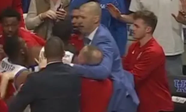 Mark Pope Violence Nature Exposed Leaving Kentucky Wildcats Fans Shocked 