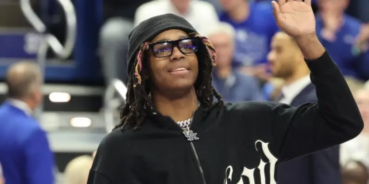 Jasper Johnson introduced to Rupp Arena crowd for first time as official Kentucky Wildcat….