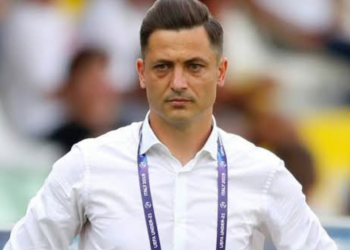 “Plecați sunt” Antrenorul principal Mirel Rădoi decide să rezilieze contractul din cauza lipsei de informații precise privind………….