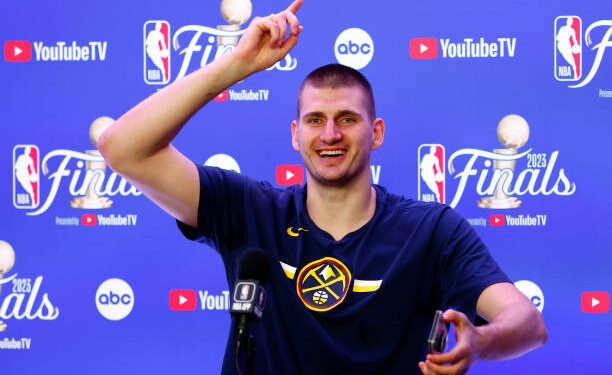 “Nuggets Dynasty in Jeopardy? NBA Insider Leaks Troubling Locker Room Rift”