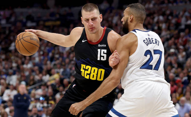 “Nikola Jokic: MVP or Media Darling? The NBA’s Bias Exposed”