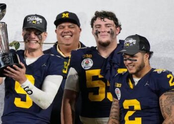 GREAT NEWS: NETFLIX ANNOUNCES DOCUMENTARY SERIES CELEBRATING 40-YEAR ANNIVERSARY OF MICHIGAN WOLVERINE’s 1985 SUPER BOWL CHAMPIONSHIP TEAM AND SQUID””HERES WHAT TO EXPECT…