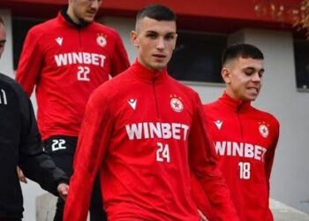 Живея за добро, ЦСКА Марк-Емилио Папазов, Играч обявява намерение да влезе в трансфер……👇