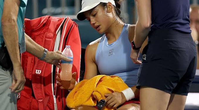 **Tennis LIVE: Emma Raducanu racks up hefty Miami Open fee as Djokovic takes drastic action**  Emma Raducanu suffered a health scare during her 6-4, 6-7(3), 6-2 loss to Jessica Pegula at the Miami Open. The Brit had already beaten four Americans, including eighth seed Emma Navarro,..**Read more Below