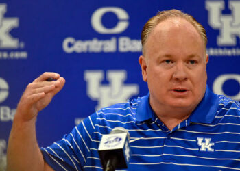 Breaking:5 potential replacements for Mark Stoops if he leaves Kentucky👇👇