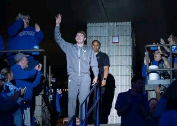 Travis Perry: A year in pictures for the Kentucky point guard |