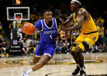 Kentucky guard Lamont Butler will get a chance to workout for NBA teams |