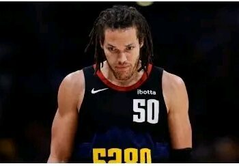 “Aaron Gordon’s Emotional Breakdown Over Brother’s Death Sparks Online Debate”