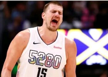 “Jokic SNUBS $212M Deal — SLAMS Nuggets Front Office for Holding Team Back?! Franchise in Panic Mode After His Explosive Statement…”