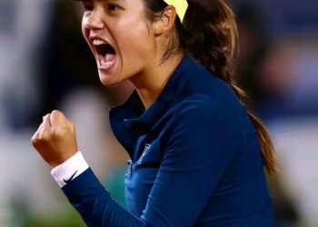 “Raducanu’s Shocking Sponsorship Deal Sparks Backlash – Fans Accuse Her of Selling Out!”