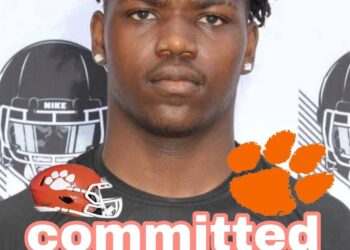 No. 1 All Time Player in America Shocks Football World  Decommits From Florida: Commits Clemson Tigers Over Tennessee, Georgia….
