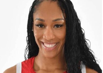 “A’ja Wilson Stuns Basketball World with $15M Game-Changing Gift to South Carolina! Dawn Staley Reacts!