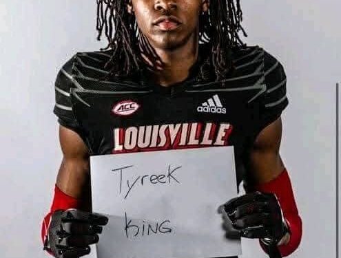 Done deal’:250 pounds,7 foot 5 Star WR commit to Auburn tigers football over Alabama, Tennessee vols and Arizona i will die in Auburn tigers football today..