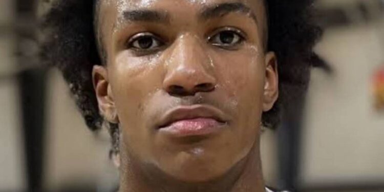 ESPN REPORT : No. 1 Player in America Commits to Duke Basketball Over Auburn, BYU, and Tennessee: