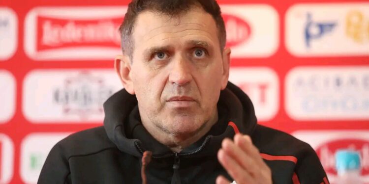 Бруно Акрапович: “Не виждам да съм направил грешка в ЦСКА. Даже бях много-много успешен”.