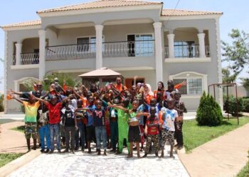 Последни новини: Александър Томаш, старши треньор на ЦСКА (София), инвестира 10,5 милиона долара, за да превърне къща в приют за бездомни младежи в България след сериозен…