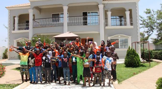 Последни новини: Александър Томаш, старши треньор на ЦСКА (София), инвестира 10,5 милиона долара, за да превърне къща в приют за бездомни младежи в България след сериозен…