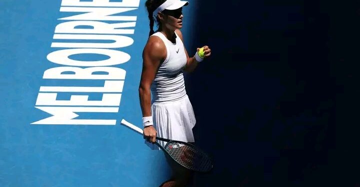 “Emma Raducanu Sparks Controversy with Unexpected On-Court Outburst — Fans Are Divided!”