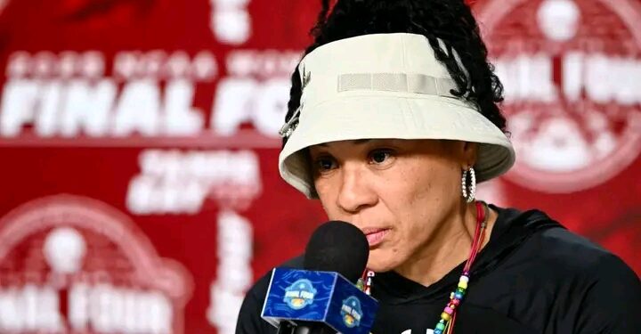 South Carolina GM Drops Bombshell Announcement on Their Head Coach Dawn Staley…