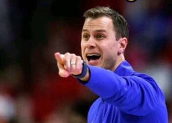 “Scheyer Turns Down $9 Million from Rivals — Snubs Tennessee and UNC in Power Move That’s Shaking Up College Hoops!”