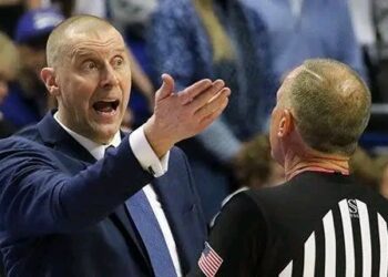 “Justice Served? NCAA Drops the Hammer on Refs Who ‘Robbed’ Kentucky Wildcats – Fans Say Payback Time!”