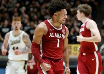 STUNNER: Top Alabama Recruit Flirts with Kentucky — Commitment in Jeopardy After Cryptic Comments!