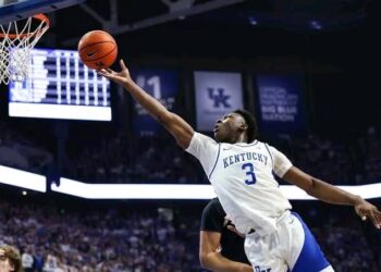 STUNNING NCAA SHAKE-UP: Kentucky Standout Pulls Out of Upcoming Season for Unexpected Reason — Emotional Reveal by His Mother Leaves Fans Speechless…