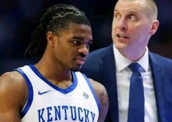 “Otega Oweh Announces Return for 2025-26, Giving Mark Pope and Kentucky Fans a Major Boost for the Wildcats’ Future”