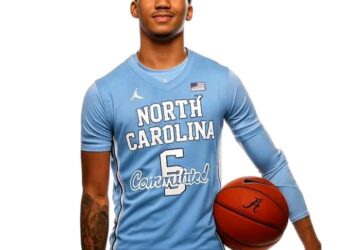 “Tar Heel Fans Erupt as Alabama Star Shocks with Dramatic Commitment to North Carolina!”