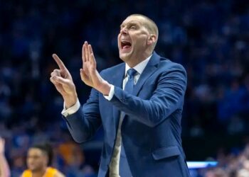 BREAKING: Mark Pope Reveals Surprising News on GM Hunt as Kentucky Wildcats Face NCAA Draft and Free Agency Without a Permanent GM, Sparking Worries Over Roster Stability, Trades, and Offseason Plans Amid Tight Cap and Crucial Player Choices