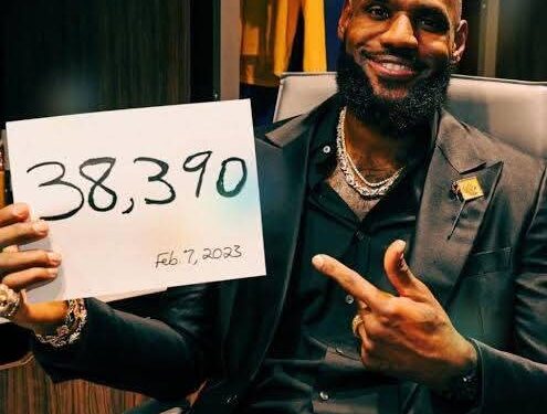 “LeBron James Channels Wilt Chamberlain: The Shocking Moment That Shattered Records and Redefined Greatness!”