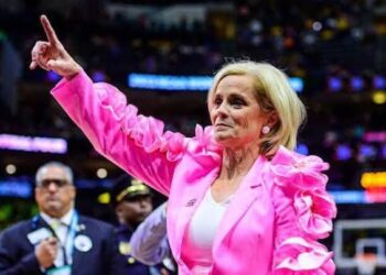 BREAKING: LSU tigers Women’s Basketball Head Coach Kim mulkey Signs Major 10-Year Contract Extension, Securing Long-Term Commitment to LSU tigers….see more..