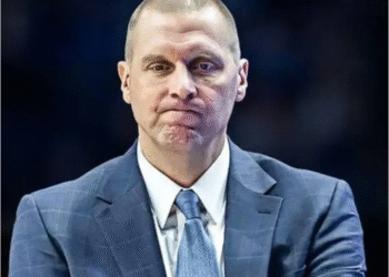 After Legendary Criticism, Mark Pope Strikes Back — The Obvious Reason Fans Are Siding with Him…