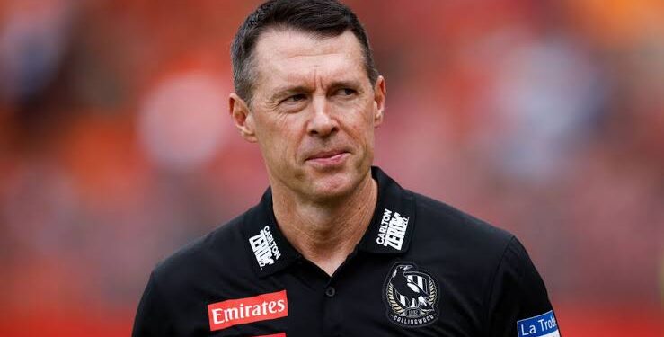 Craig McRae Shocks Collingwood Football with a Fleet of Brand-New Buses – Here’s the Heartwarming Reason Behind His Gift….