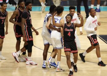 “Exposed!” NCAA Drops Bombshell Ruling on Referees After Shocking Calls Against Houston — Fans Demand Justice as Final Verdict Stuns the SEC! Duke Blue Devils — Houston Game Scandal Just Took a Dark…