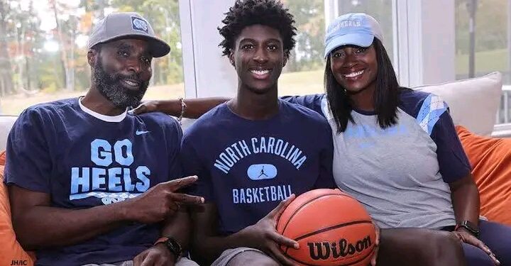 “College Basketball Chaos: UNC Steals #1 Recruit from Powerhouse Programs in Unbelievable Twist!”