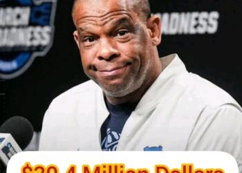 Contract Declined: North Carolina Head Coach Hubert Davis Turns Down $30.4 Million Offer from Rutgers Basketball Over Undisclosed…