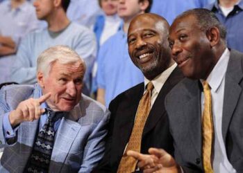Relive Tar Heels’ Legend James Worthy’s Incredible Moment Look at the referee’s reaction following James Worthy’s dunk- North Carolina’s James Worthy is among 14 former standout players and a three-time Atlantic Coast Conference Coach of the Year who headline this year’s class of ACC Basketball Legends…Read more…
