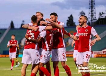 ДОБРЕ ДОШЛИ ЗАВРЪЩАНЕ: Бившата легенда на ЦСКА се завръща в София – фенове се просълзяват от историческото завръщане!