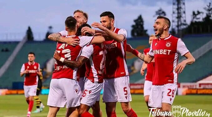 ДОБРЕ ДОШЛИ ЗАВРЪЩАНЕ: Бившата легенда на ЦСКА се завръща в София – фенове се просълзяват от историческото завръщане!