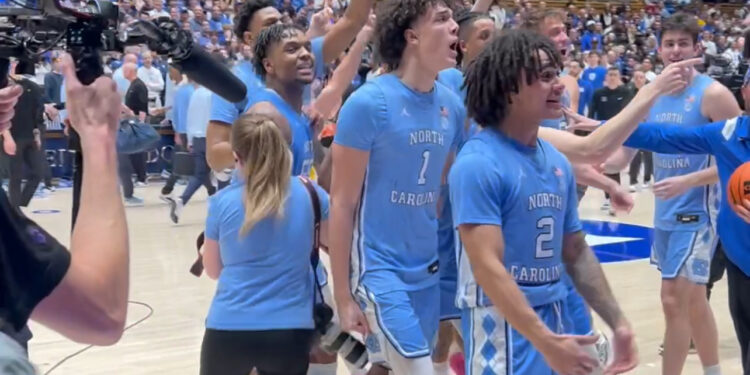 “Fans Outraged: Referee Suspended After Blowing Crucial Calls in Explosive Missouri  – North Carolina Showdown!”