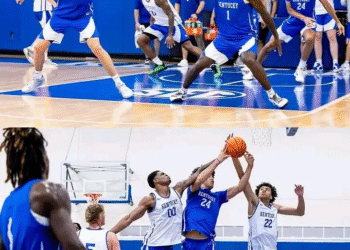 “Nobody Saw This Coming – Kentucky Freshman Is DOMINATING Summer Practices and Turning Heads Everywhere!”