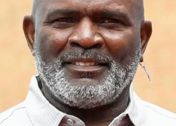 STUNNING MOVE: NFL Legend Lawrence Taylor Donates $14 Million to UNC Football — Fans and Players Left Speechless!