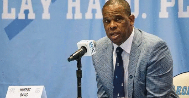 “Devastating News: UNC Head Coach Hubert Davis Speaks Out After Shocking Statement from Tar Heels GM Involving Armando Bacot and Major Setback”