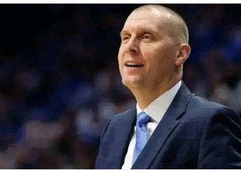 From Big Blue to Team USA: Mark Pope’s Patriotic Message Has Kentucky Fans Buzzing — You Won’t Believe What He Said About Repping America…