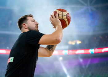 North Carolina head coach Hubert Davis reveals details of trade deal to sign world class wide guard….