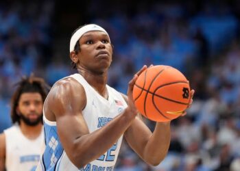 🚨 Official: NC State lands North Carolina transfer forward Ven- Allen Lubin